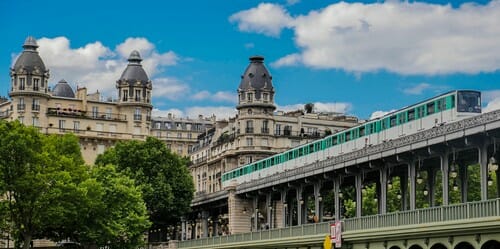フランス語教室F10が、独学でフランス語を学ぶ人に知らないと困るフランス語を提供!さあ、フランス語の世界へ飛び込もう! 知らないと困るフランス語de勉強 知らないと困るフランス語de勉強